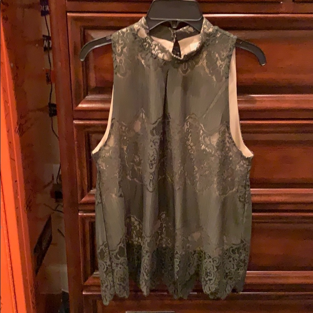 Laced tank top.